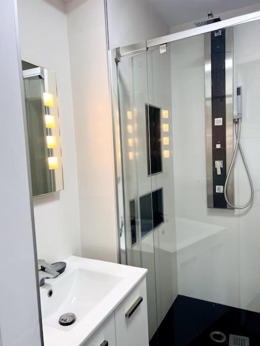 Apartamento Luz De Mar Almería Exterior foto